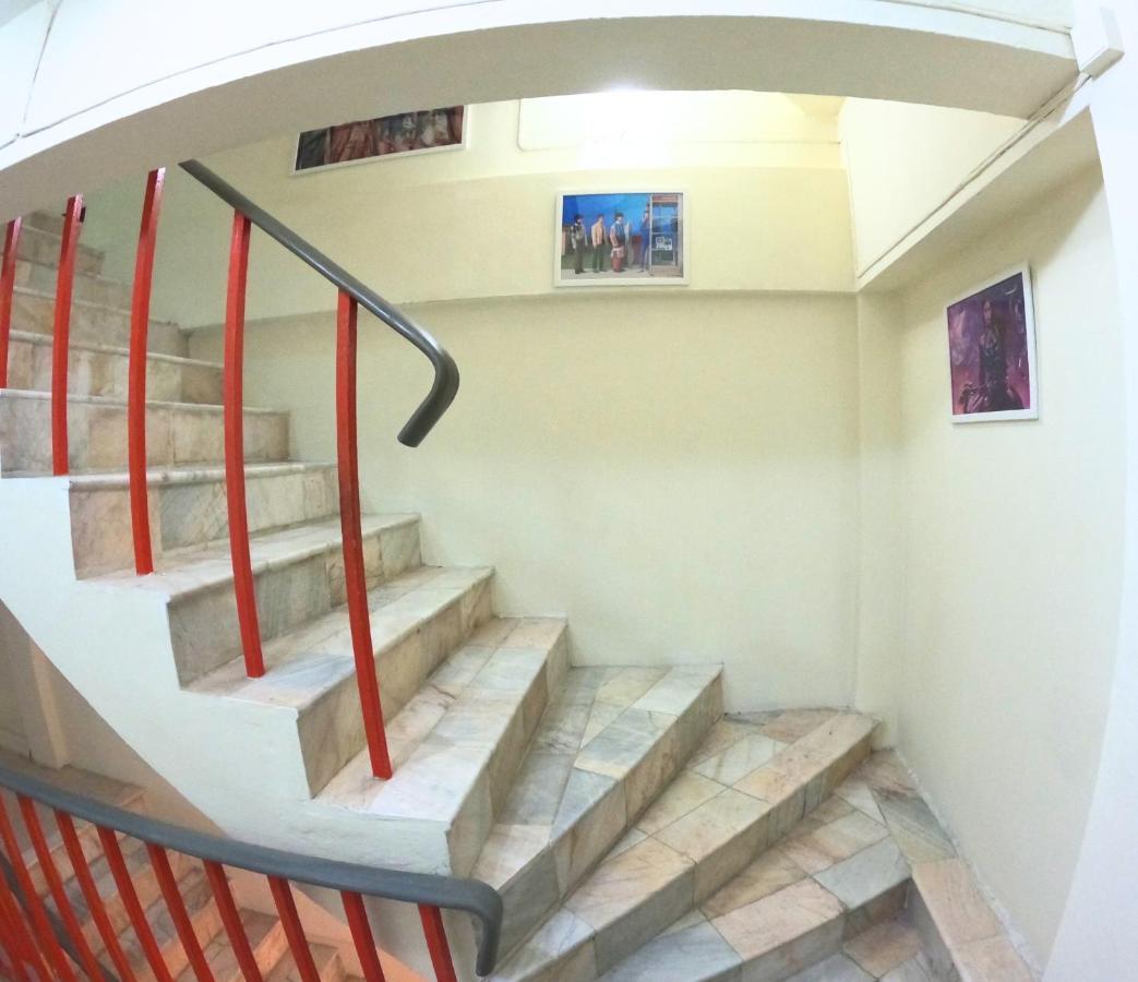Kpop Hostel Karon Ngoại thất bức ảnh