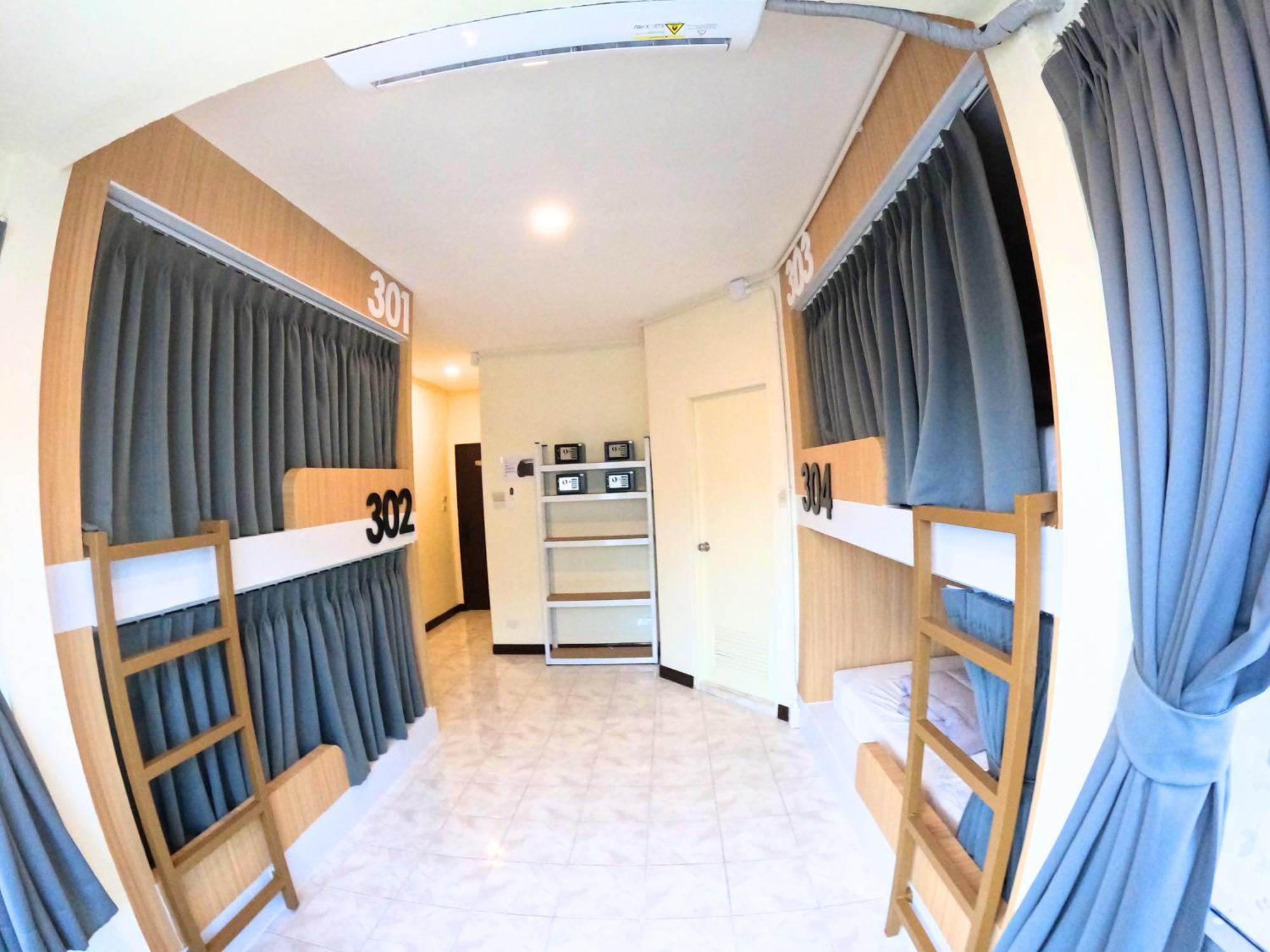 Kpop Hostel Karon Ngoại thất bức ảnh