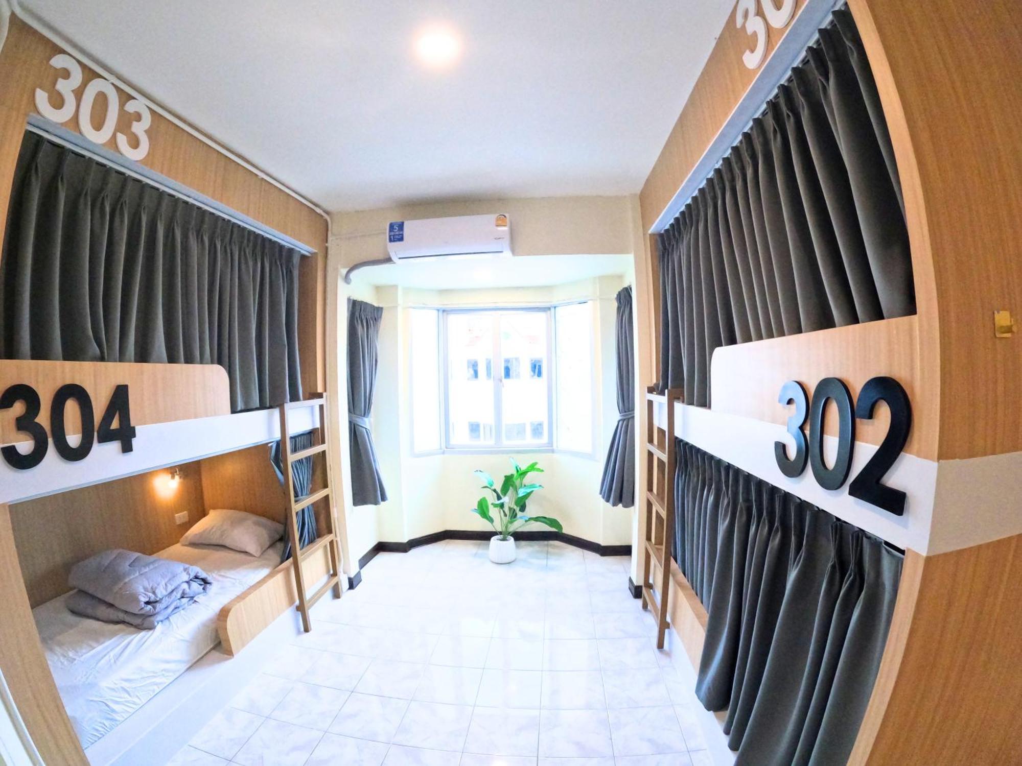 Kpop Hostel Karon Ngoại thất bức ảnh