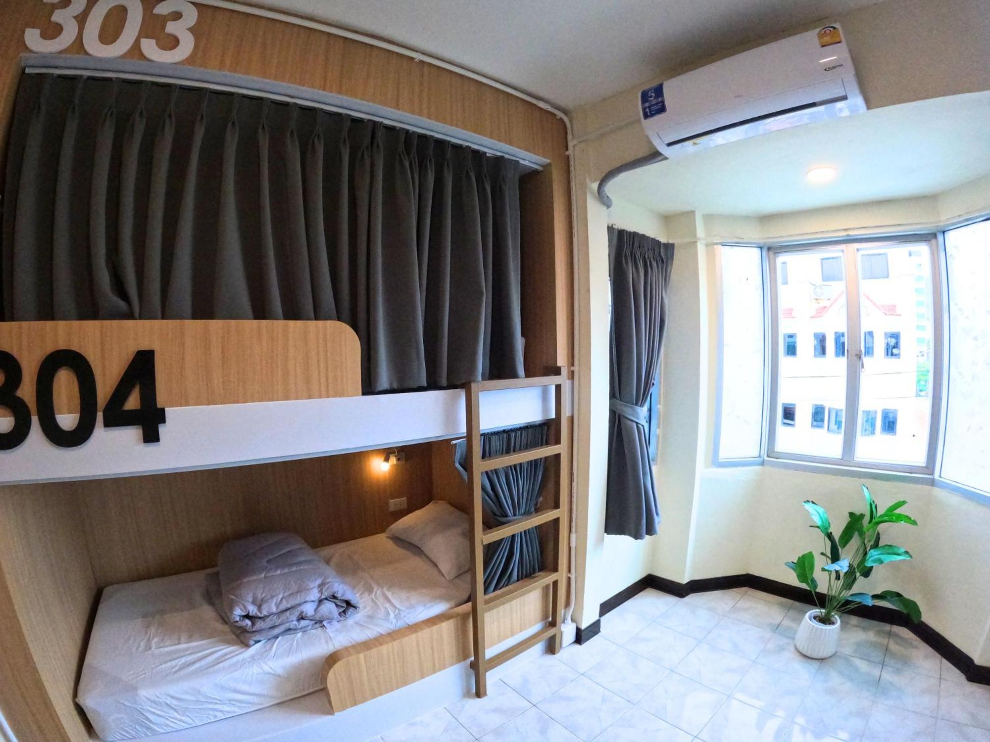 Kpop Hostel Karon Ngoại thất bức ảnh